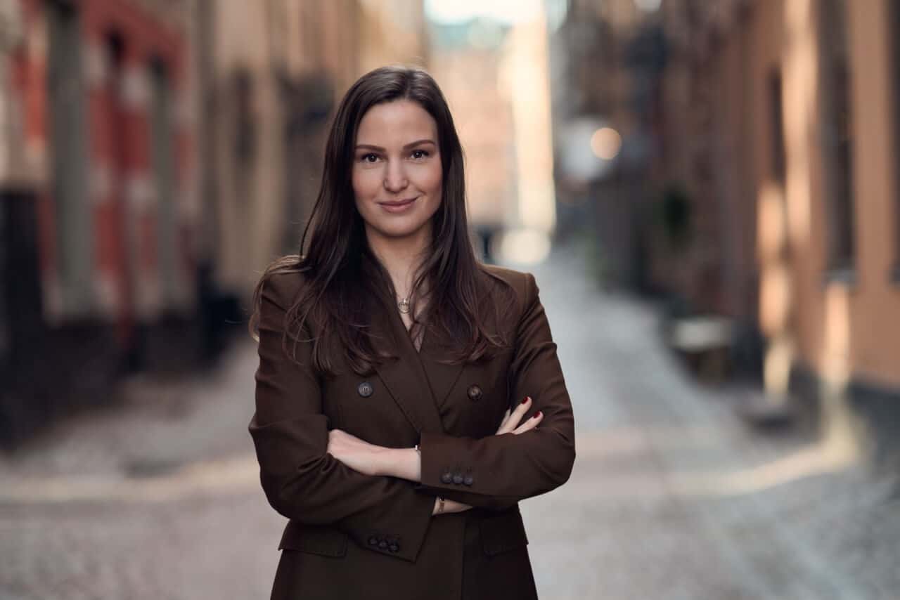 Lena Hackelöer, CEO und Gründerin, Brite Payments erklärt die strategischen Hintergründe über Brite's Expansion in das Baltikum.