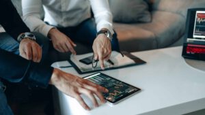 Open Banking ist nachweislich die Payment-Technologie der Zukunft. Doch wie können Händler*innen Open Banking optimal für sich nutzen?